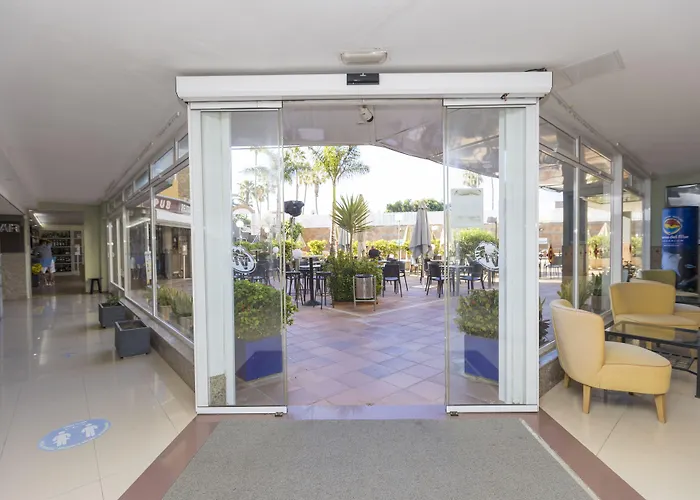 Livvo Veril Playa Hotell 3*