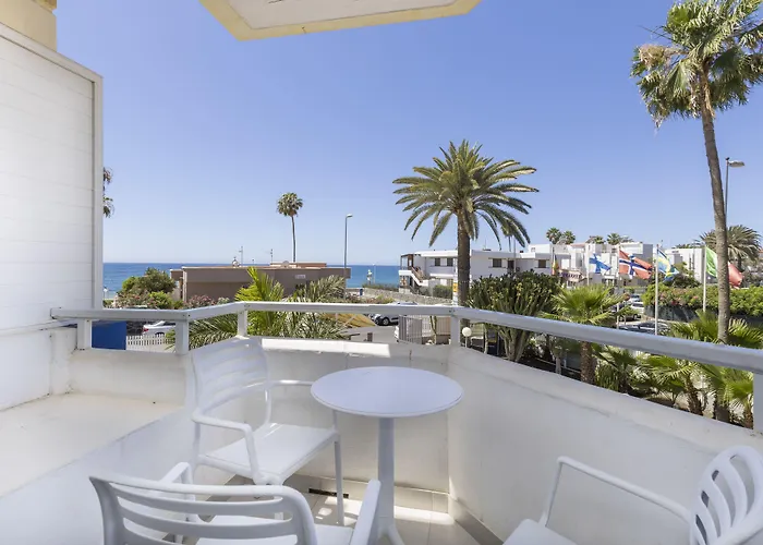 Livvo Veril Playa Hotell 3*